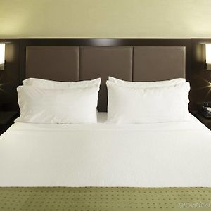 Deluxe  King Room Hearing accessible